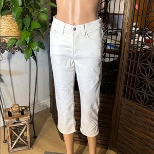 Brand new condition NYDJ SIZE 0